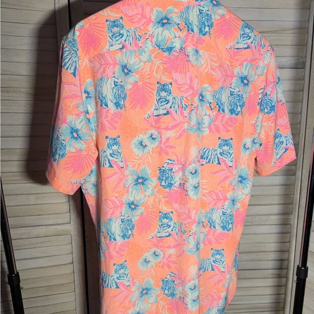 🌺Chubbies Men's Tropical Floral Shirt - Coral and Aqua - Picture 2 of 3